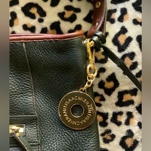 Meet your Posher, Zee